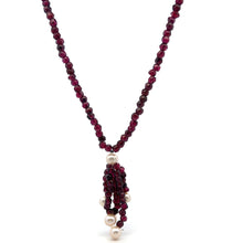 Natural Garnet Rondelle Facet Cut with Smooth Pearl Gemstone Necklace