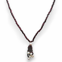 Natural Garnet Rondelle Facet Cut with Smooth Pearl Gemstone Necklace