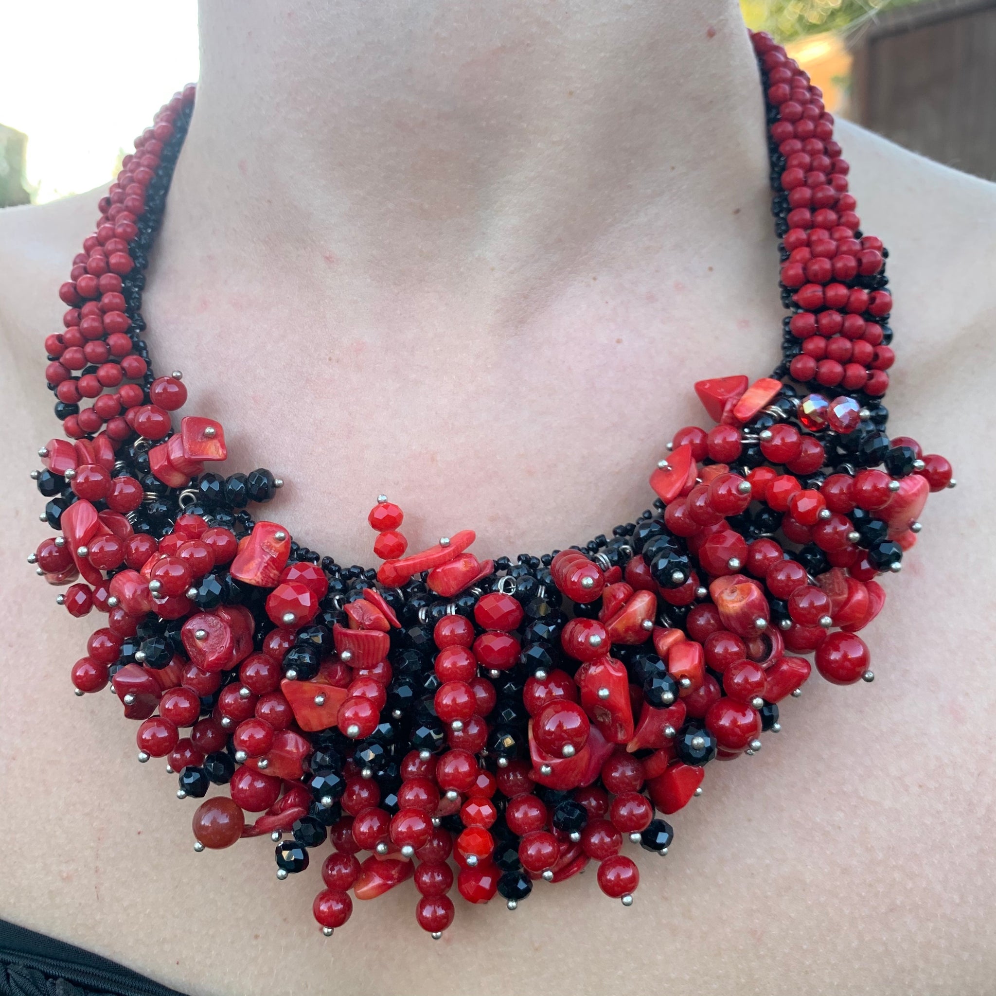 Handmade Collar Necklace 20" Black Red Plain Ball Dapper Cluster Beads Choker