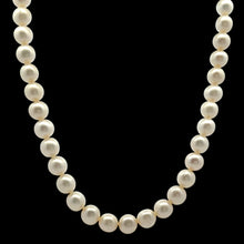 Pearl Elegant White Plain June Birthstone Necklace