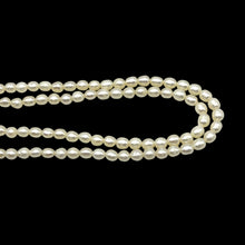 Pearl Chic two-Layered White Plain Necklace