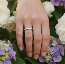 18K White Gold Hammered Wedding Band Ring | High-Polish Finish | Vintage-Inspired Jewelry - Ring