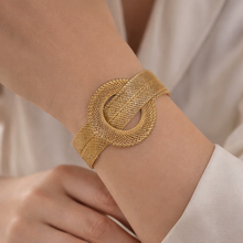 Vintage Style Woven Gold-Tone Mesh Bracelet with Textured Loop Clasp