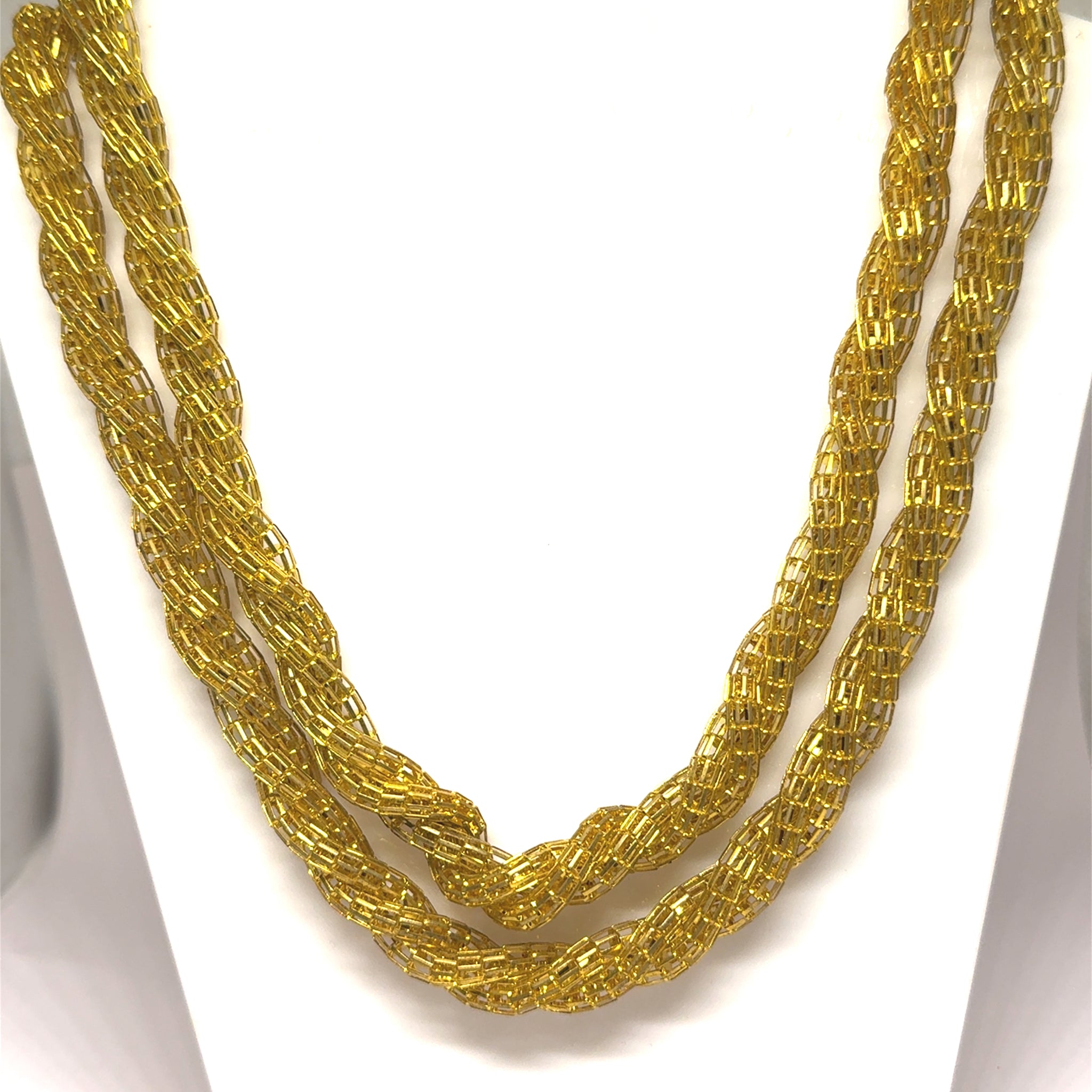 Gold Tone Fashion Twisted Necklace Stylish Elegant – Trendy Statement Jewelry for Special Occasions