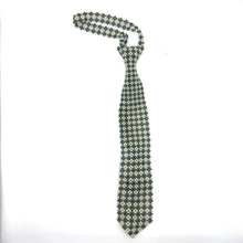 Handcrafted Linked Pattern Pearl Tie Contemporary and Chic