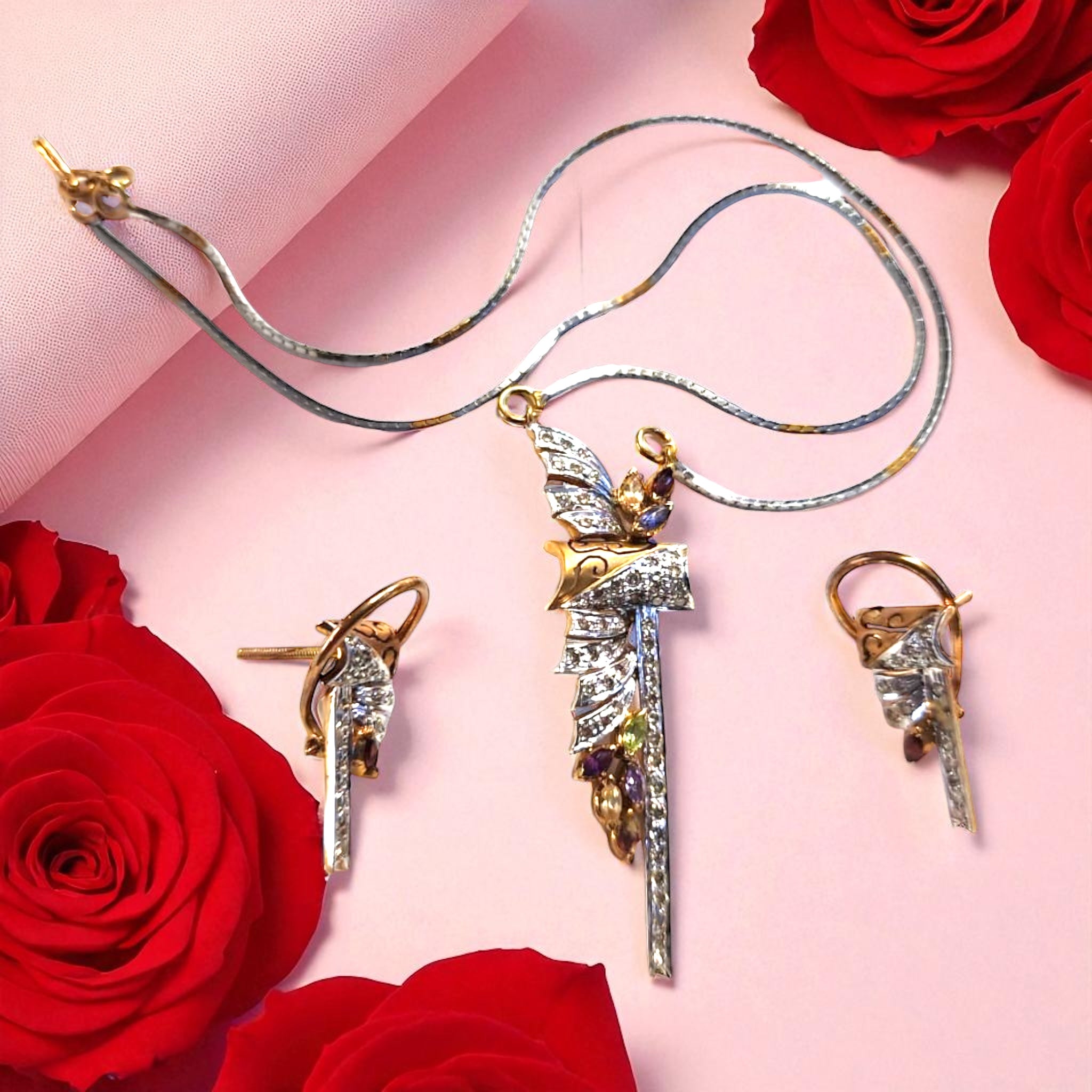 18K Yellow Gold Pendant Earring with Diamond Tourmaline Natural Gemstone Jewellery Set