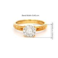 18K Rose Gold Vintage Diamond Halo Ring | Round Cluster Center | Classic Textured Pattern Band