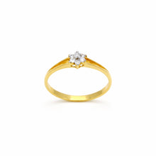 18K Yellow Gold Diamond Flower Cluster Ring | Seven-Stone Floral Design | Classic Engagement Style