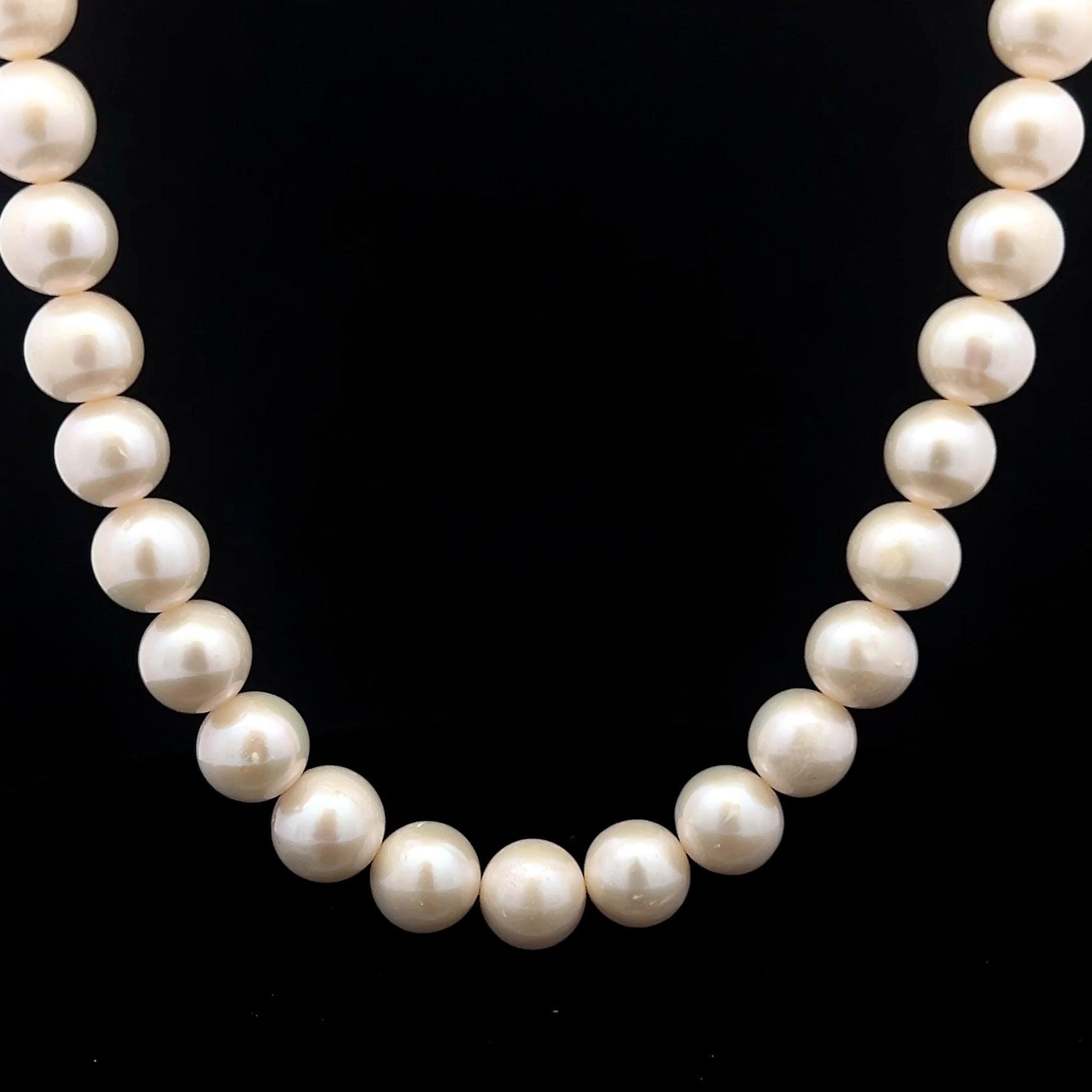 Natural Freshwater Pearl 10mm Cream Round Necklace 17inch Luxury Pearl Jewelry for Inner Peace and Grace
