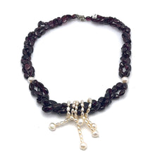 Natural Garnet Mani & Pearl Plain Twisted Gemstone Necklace