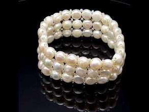 Bracelet Freshwater Pearl Cool White Button Shape Elegant June Birthstone Jewelry Balance Healing and Timeless Natural Beauty